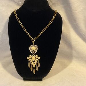 STELLA & DOT Goldtone  Rhinestone MALLORCA Pendant Statement Necklace